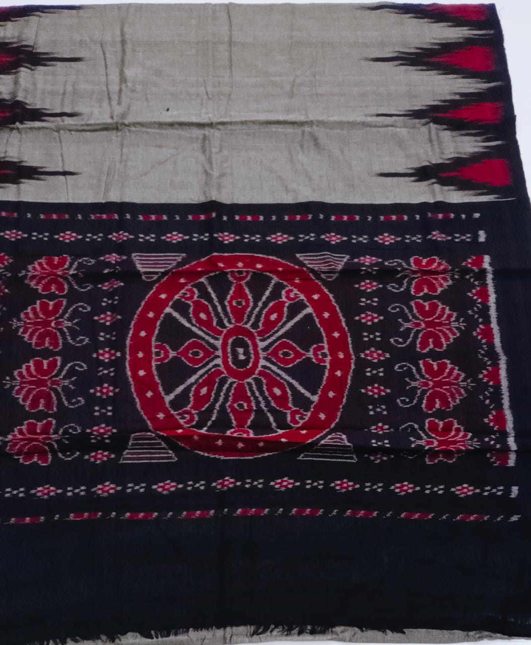 Pochampally Ikkat Temple Border Gray With Red Colour Cotton Designer Saree.