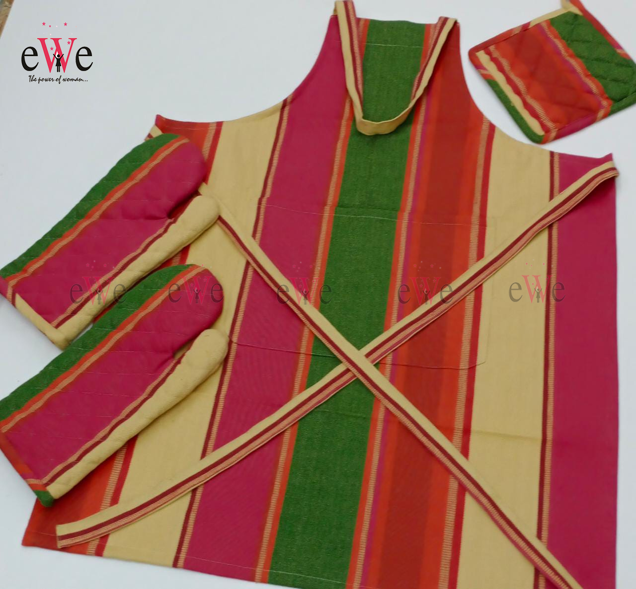 Red Green Kitchen Apron Set