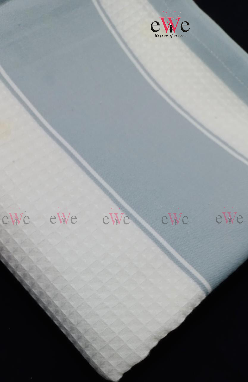White &amp; Ash cotton Bath Towel (60 x 30 Inch)