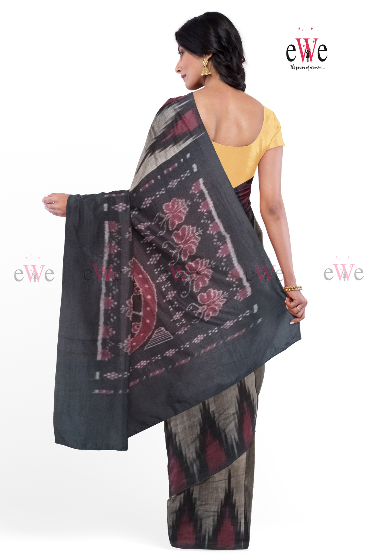 Pochampally Ikkat Temple Border Grey With Red Colour Cotton Designer Saree.