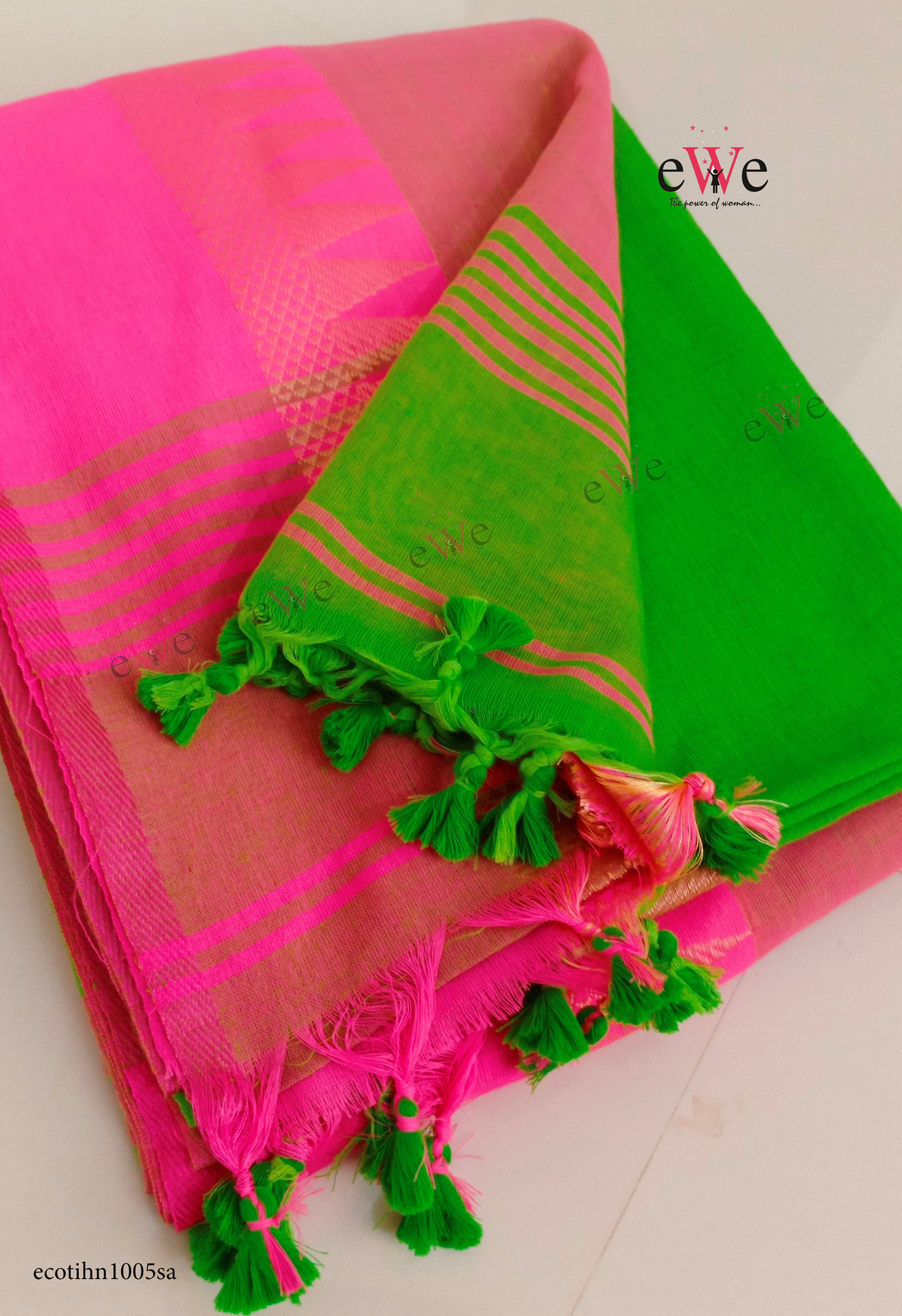 Green &amp; Pink Handloom Cotton Saree with Designer Temple Border