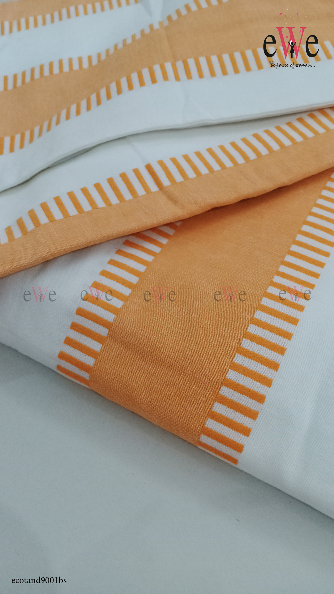 Yun &amp; White Handloom Bedsheet with Two Pillow Cover.