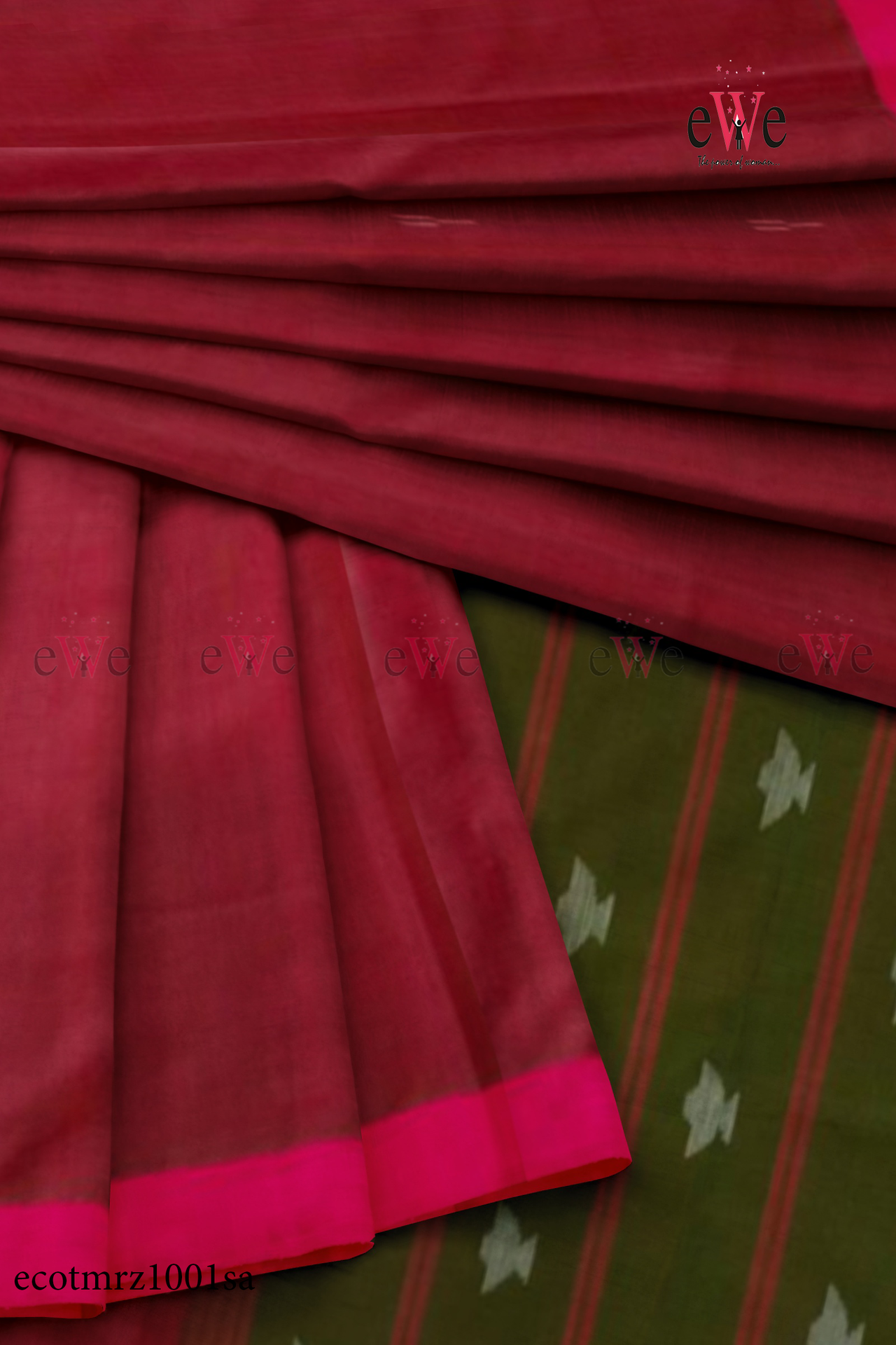 Red &amp; Green Handspun Handwoven Handloom saree