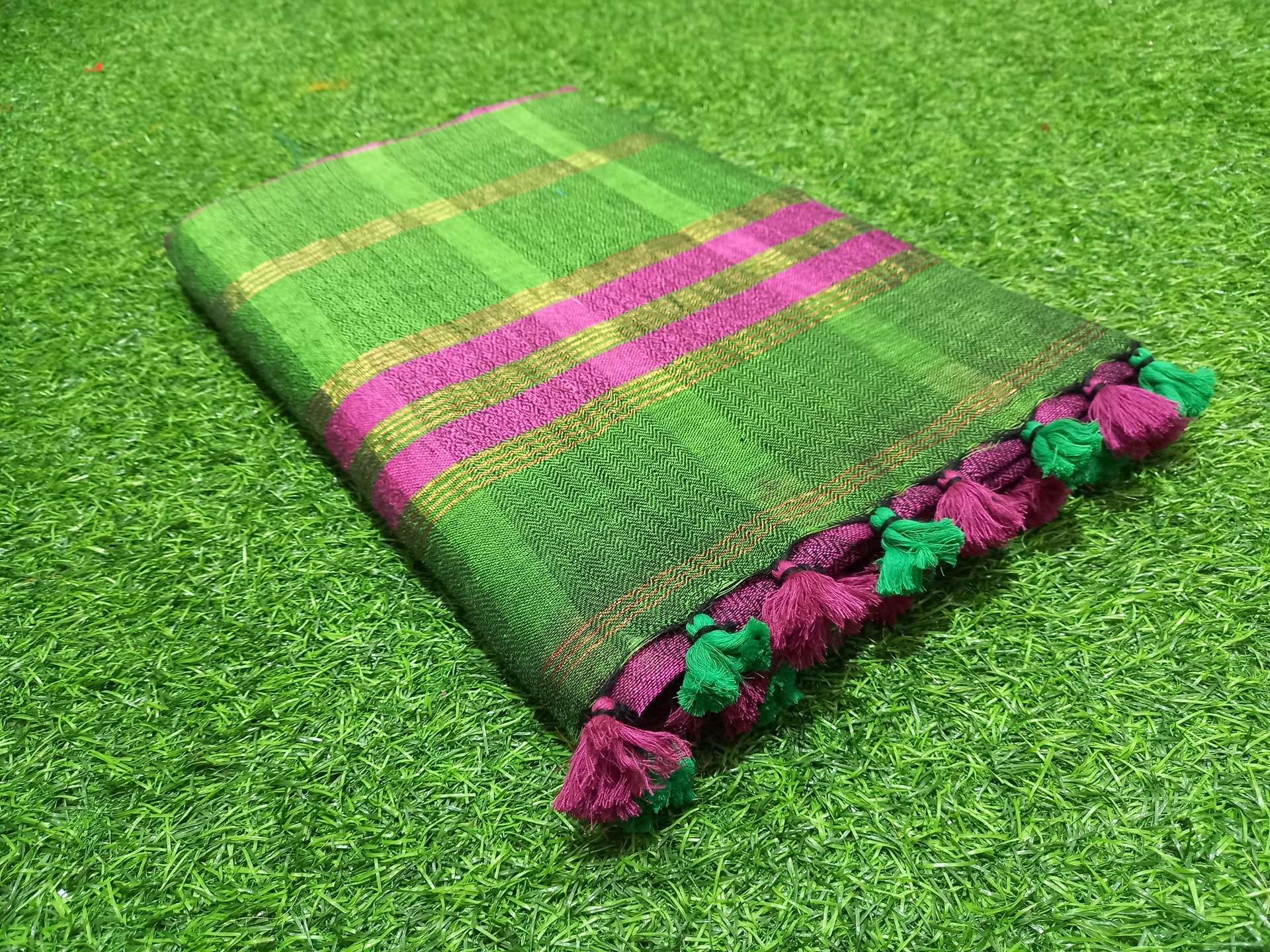 Green and Pink Linen Saree