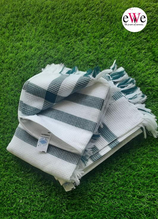 &quot;Green &amp; White&quot; Handloom Cotton Bath Towel Combo Set Pack of 2 Pieces (140cm x 70cm)