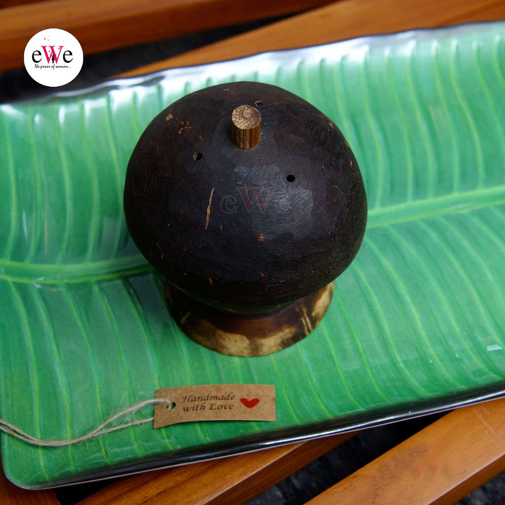 Bamboo Handcrafted Coconut Shell Puttu Maker (Chiratta Puttu Kutti)